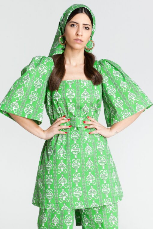 Peliki Top Heritage Print Detail Peliki Top Melitta Official – close-up amphora print detail in green and white