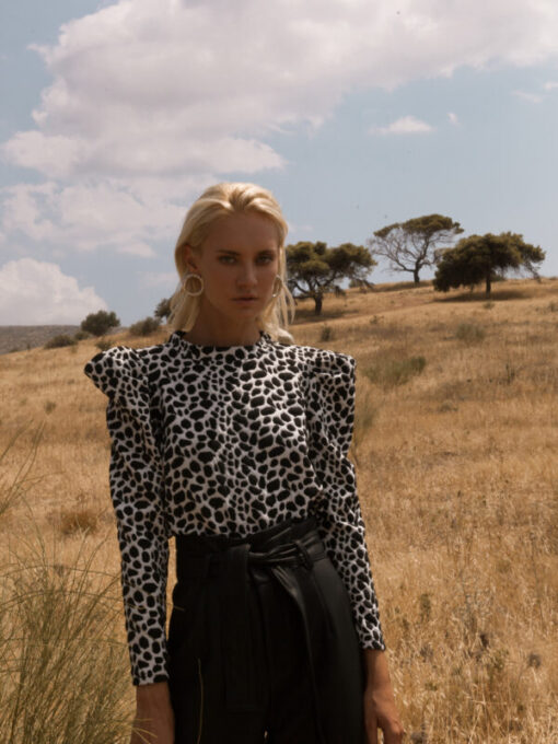 Avery Top by Mallory – Front View | IGO Project avery top by mallory black and white puff sleeve blouse