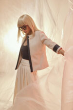 Cosmic Suiting 02 Ecru - Black