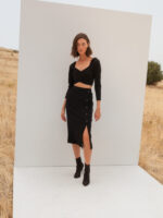 Lili Black Crop Top - Image 4