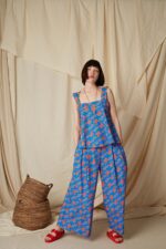 Front view of Pefkos Pants skyriana birds print by Melitta