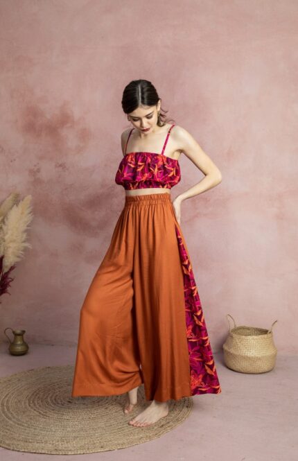 Raya wide leg pants with elastic waist and contrast side panels front view