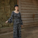 Zeus printed pants by Melitta in black vase ornamental print